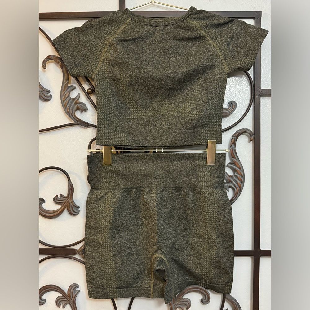Workout Charcoal Gray Dark Olive Crop Top Shorts Set Sports Gym